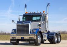 Rigid Chassis Freightliner 122SD Day Cab Cummins X15