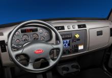 Rigid Chassis Peterbilt 325 PACCAR PX-7