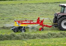 Rotary rakes Pöttinger Top 461 Toptech Plus