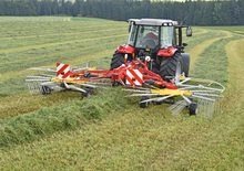 Rotary rakes Pöttinger Top 612 C
