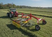 Rotary rakes Pöttinger Top 652 