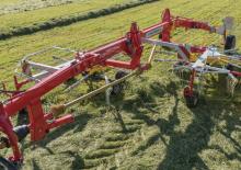Rotary rakes Pöttinger Top 652 