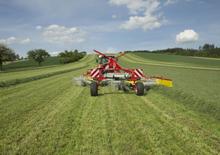 Rotary rakes Pöttinger Top 722