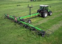 Rotary tedders DEUTZ-FAHR CoM 8022