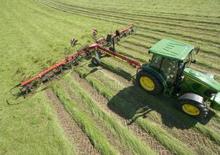 Rotary tedders Vicon Fanex 1403 C