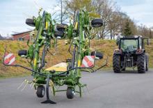 Rotary tedders Krone Vendro 790