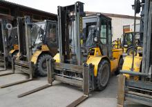 Rough terrain forkliftler Heden 7440