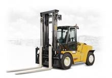Rough terrain forkliftler Yale GP360EF