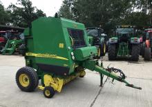 Round balers John Deere 572