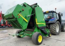 Round balers John Deere 582