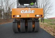 Rubber-wheeled Rollers Case PT240D