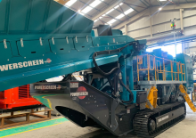 Rubble Recycling Plants Powerscreen 1400 Maxtrak