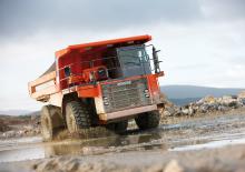 Sabit damperli kamyon Hitachi EH1100-3