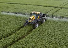 Self-propelled field sprayers Valtra BS3330H	