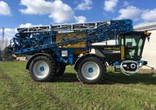 Self-propelled field sprayers Delvano Euro-Trac 3800
