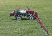 Self-propelled field sprayers Case IH Patriot 3330