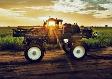 Self-propelled field sprayers Valtra R535