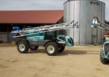 Self-propelled field sprayers Berthoud RAPTOR 2540