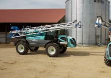 Self-propelled field sprayers Berthoud RAPTOR 4240