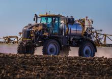 Self-propelled field sprayers Challenger RG1300C