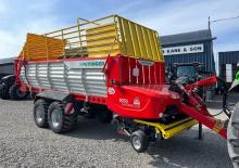 Silage trailers Pöttinger Boss 3240