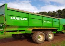 Silage trailers Hustler SF2000