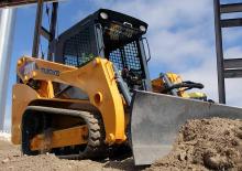 Skid Steer Loaders Mustang 3200VT