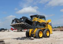 Skid Steer Loaders Gehl R135
