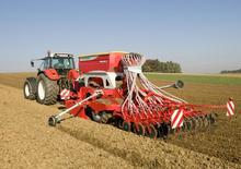 Sowing machines Pöttinger Terrasem R 3