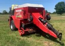 Square balers Welger D 4000