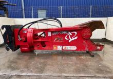 Steel scrap cutters LaBounty MSD 1500R