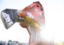 Steel scrap cutters LaBounty MSD 3000-SL