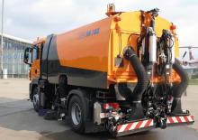 Dual Operation Sweeper Trucks Schmidt SK 700 dual