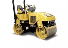 Tandem titreşimli silindirler Caterpillar CB 214 E