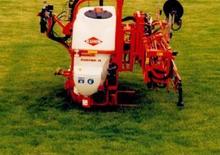Tarla püskürtücüler Kuhn Porter M 1200