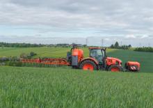 Tarla püskürtücüler Kubota XMS218