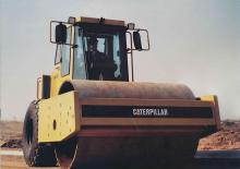 Tek silindirli makaralar Caterpillar CS-583