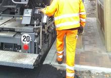 Tekerlekli asfalt parkeleri Dynapac F 1700 W