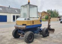 Tekerlekli ekskavatörler Komatsu PW30-1