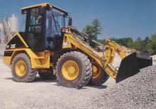 Tekerlekli yükleyiciler Caterpillar 906