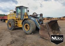 Tekerlekli yükleyiciler Bell L2606D