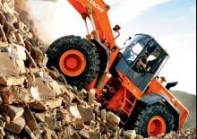 Tekerlekli yükleyiciler Hitachi LX 210 E
