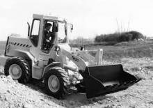 Tekerlekli yükleyiciler MF Industrial MF 613