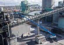 Wheeled Telescopic Boom Lifts Genie SX-125 XC