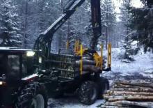 Timber loading cranes Patruuna 5785