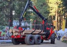 Timber loading cranes Farmi CR 67+