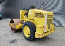 Titreşimli hendek kazanları Rammax RW 3000