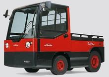 Tow tractors Linde P250 SWB