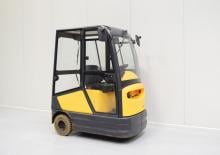 Tow tractors OM CTR 60