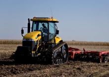 Track tractors Challenger MT745 B